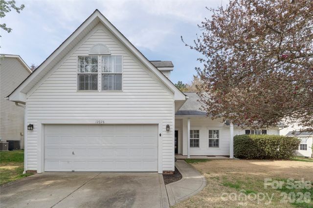 12028 Regent Ridge Lane, Charlotte, NC 28278
