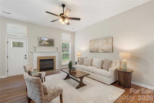 12028 Regent Ridge Lane, Charlotte, NC 28278