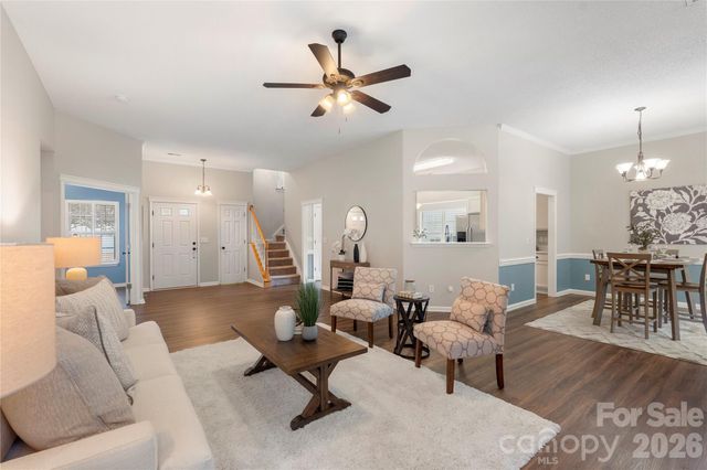 12028 Regent Ridge Lane, Charlotte, NC 28278