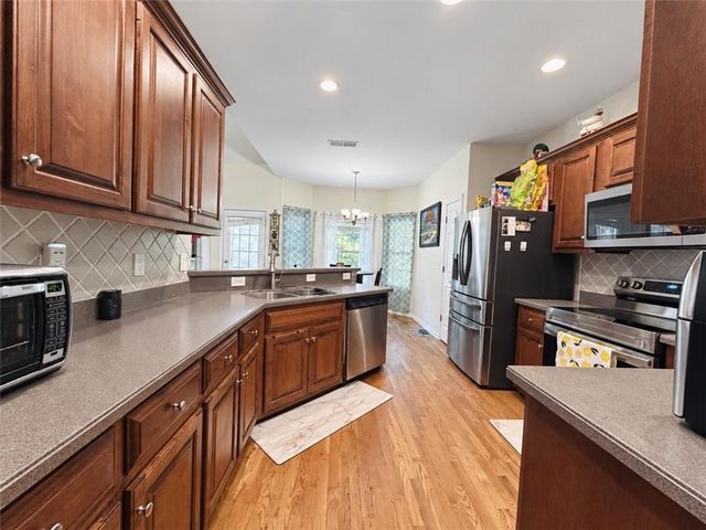 1026 Mason Lee Ave, Loganville, GA 30052