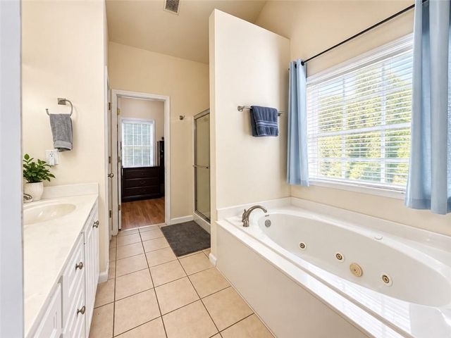 1026 Mason Lee Ave, Loganville, GA 30052