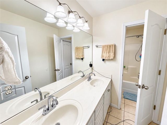 1026 Mason Lee Ave, Loganville, GA 30052