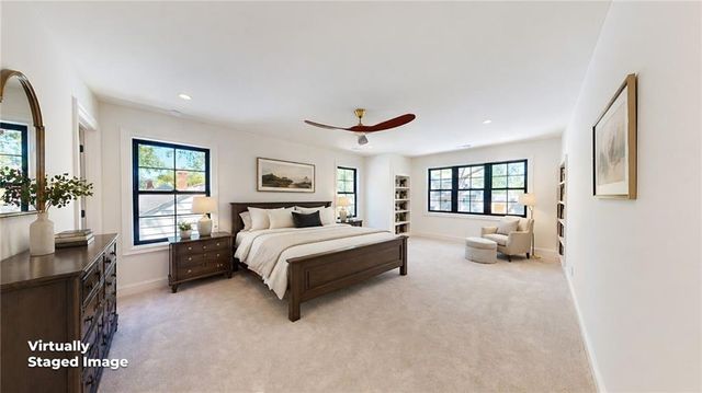 5325 W 72ND Street, Prairie Village, KS 66208