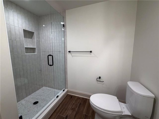 5325 W 72ND Street, Prairie Village, KS 66208