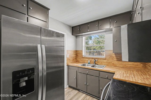 7213 HALLOCK Street, Jacksonville, FL 32211