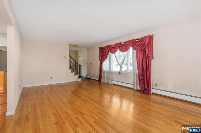 109 Windham Road, Hillsdale, NJ 07642