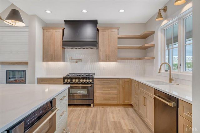 1161 Golf View Court, Huddleston, VA 24104