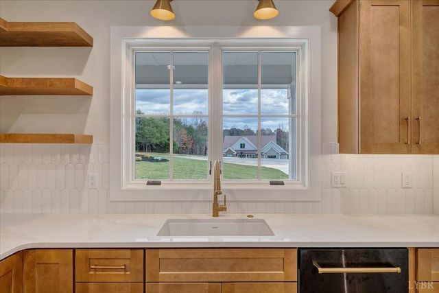 1161 Golf View Court, Huddleston, VA 24104