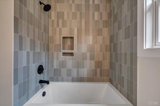 1161 Golf View Court, Huddleston, VA 24104