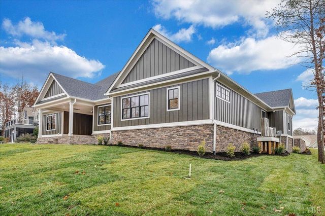 1161 Golf View Court, Huddleston, VA 24104