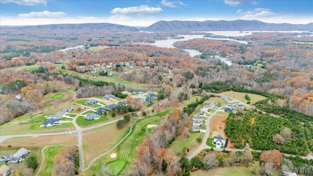 1161 Golf View Court, Huddleston, VA 24104