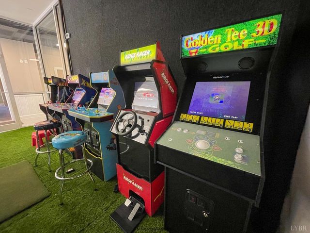 1161 Golf View Court, Huddleston, VA 24104