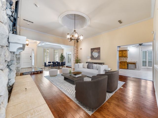 9141 Loma Vista Drive, Dallas, TX 75243