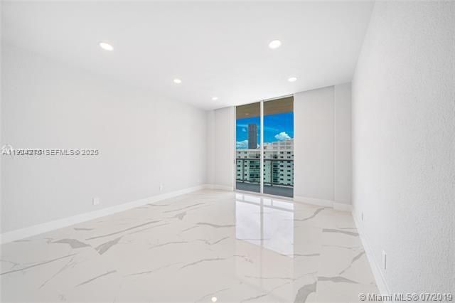 19390 Collins Ave PH-8, Sunny Isles Beach, FL 33160