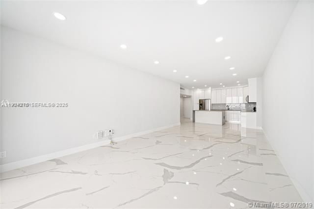 19390 Collins Ave PH-8, Sunny Isles Beach, FL 33160