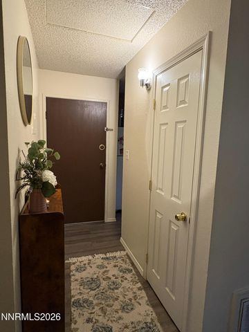 400 S Saliman Road APT 146, Carson City, NV 89701