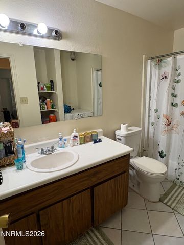 400 S Saliman Road APT 146, Carson City, NV 89701