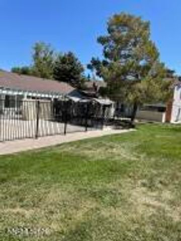 400 S Saliman Road APT 146, Carson City, NV 89701