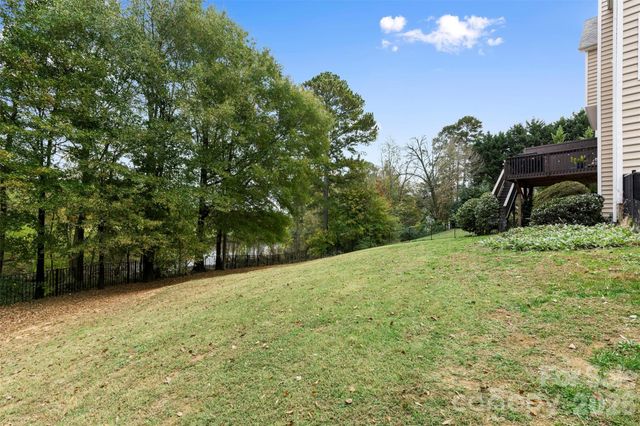 7710 Ninth Fairway Lane, Mint Hill, NC 28227