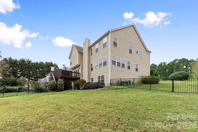 7710 Ninth Fairway Lane, Mint Hill, NC 28227