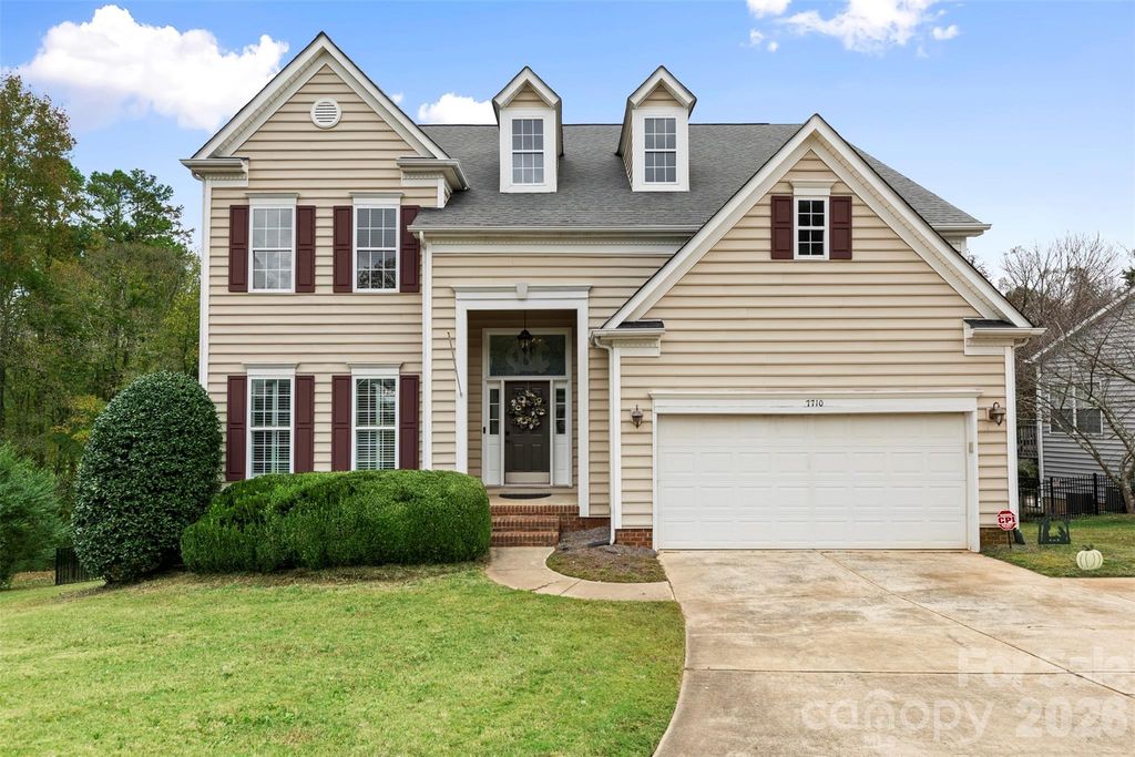 7710 Ninth Fairway Lane, Mint Hill, NC 28227