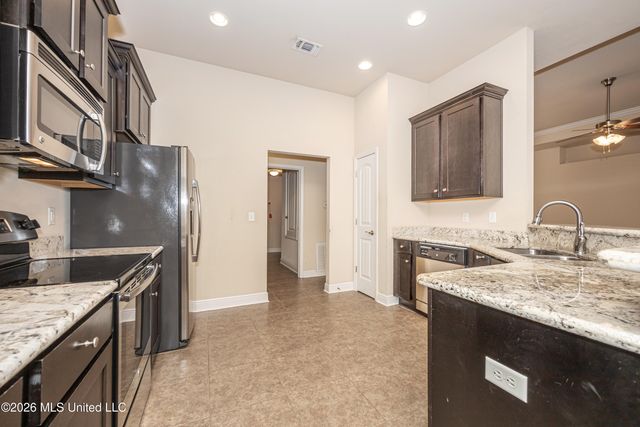 125 Gannet Lane, Ocean Springs, MS 39564