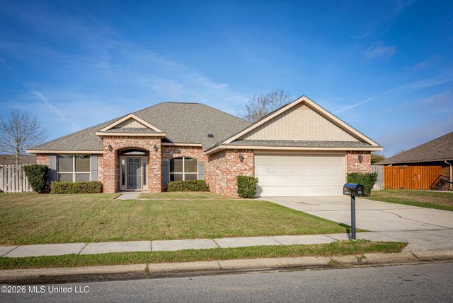 125 Gannet Lane, Ocean Springs, MS 39564