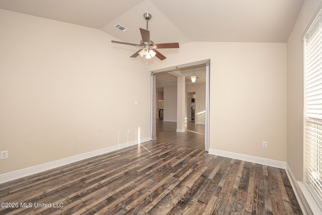 125 Gannet Lane, Ocean Springs, MS 39564