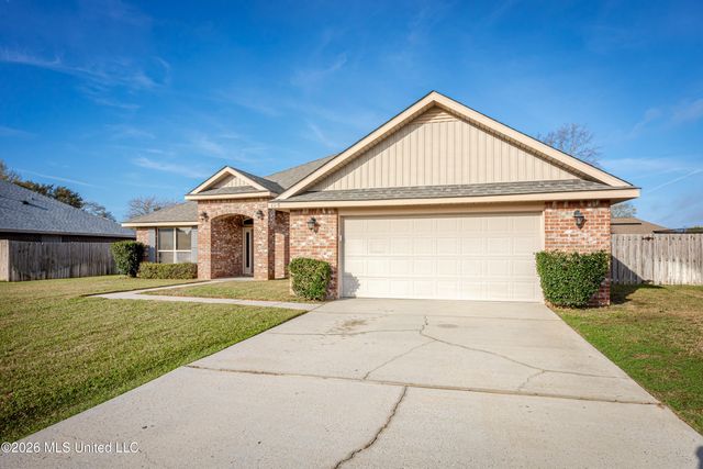 125 Gannet Lane, Ocean Springs, MS 39564