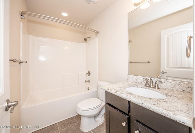 125 Gannet Lane, Ocean Springs, MS 39564