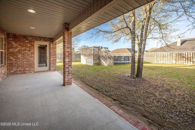 125 Gannet Lane, Ocean Springs, MS 39564