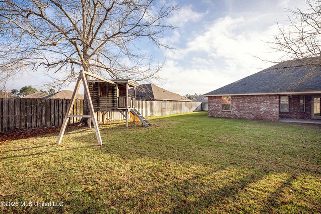 125 Gannet Lane, Ocean Springs, MS 39564