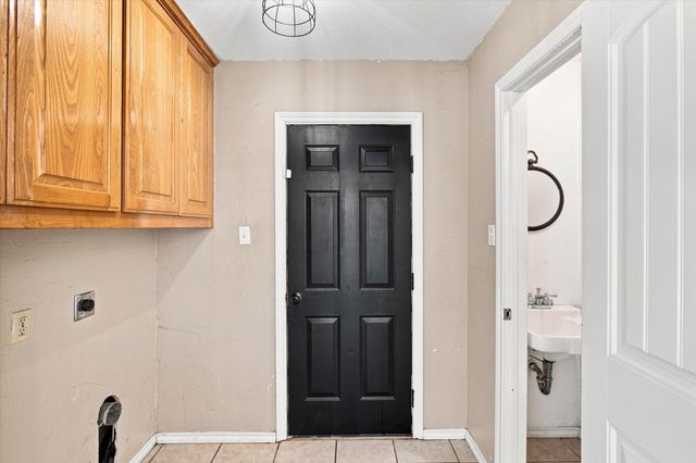 209 Diane Drive, Sanger, TX 76266