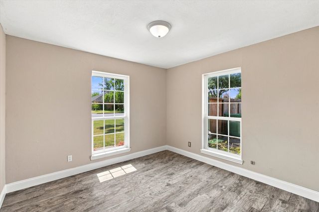 209 Diane Drive, Sanger, TX 76266
