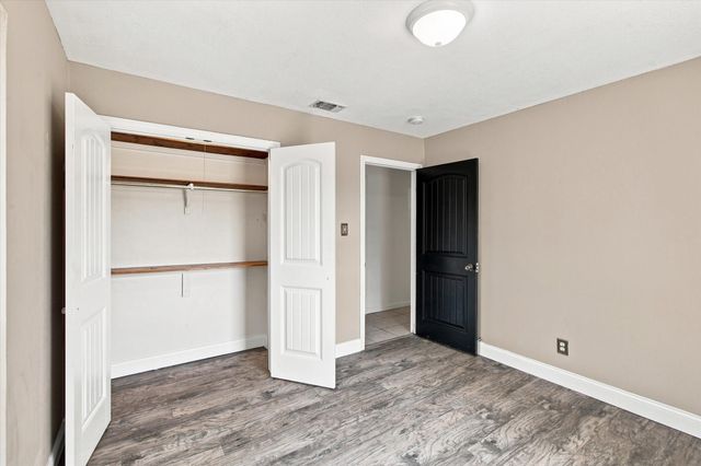 209 Diane Drive, Sanger, TX 76266
