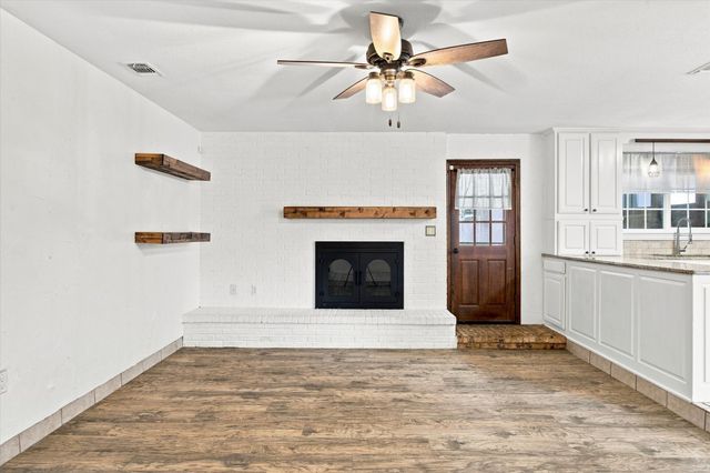 209 Diane Drive, Sanger, TX 76266