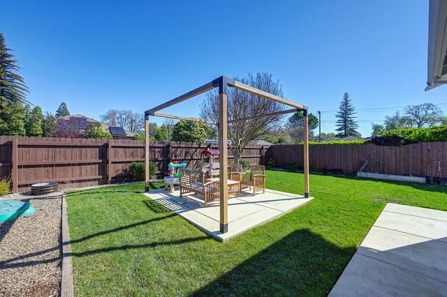 8355 Acorn Dr, Granite Bay, CA 95746