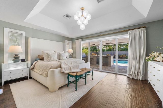 916 SW 37th Court, Boynton Beach, FL 33435