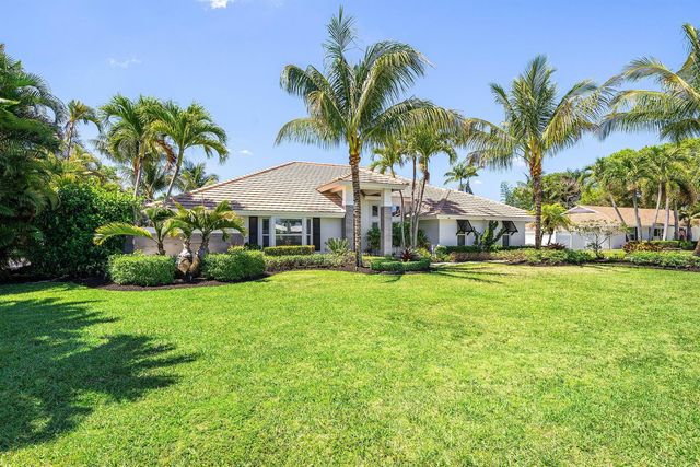 916 SW 37th Court, Boynton Beach, FL 33435