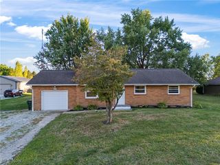 6416 15th Street NE, East Canton, OH 44730