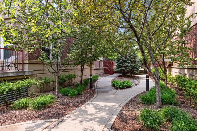 580 N 2nd Street 300, Minneapolis, MN 55401