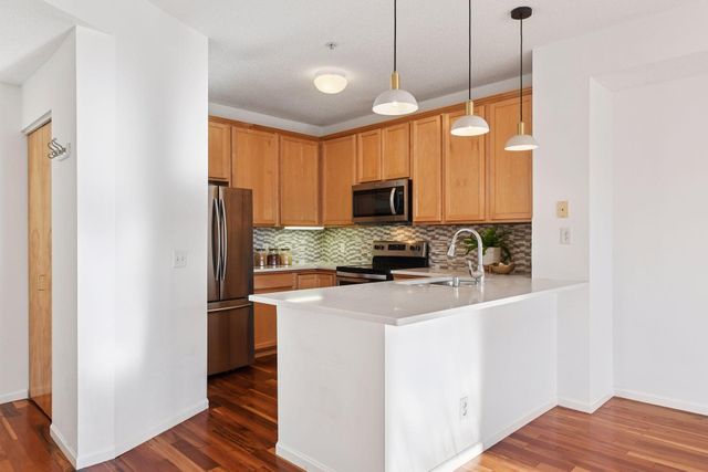 580 N 2nd Street 300, Minneapolis, MN 55401