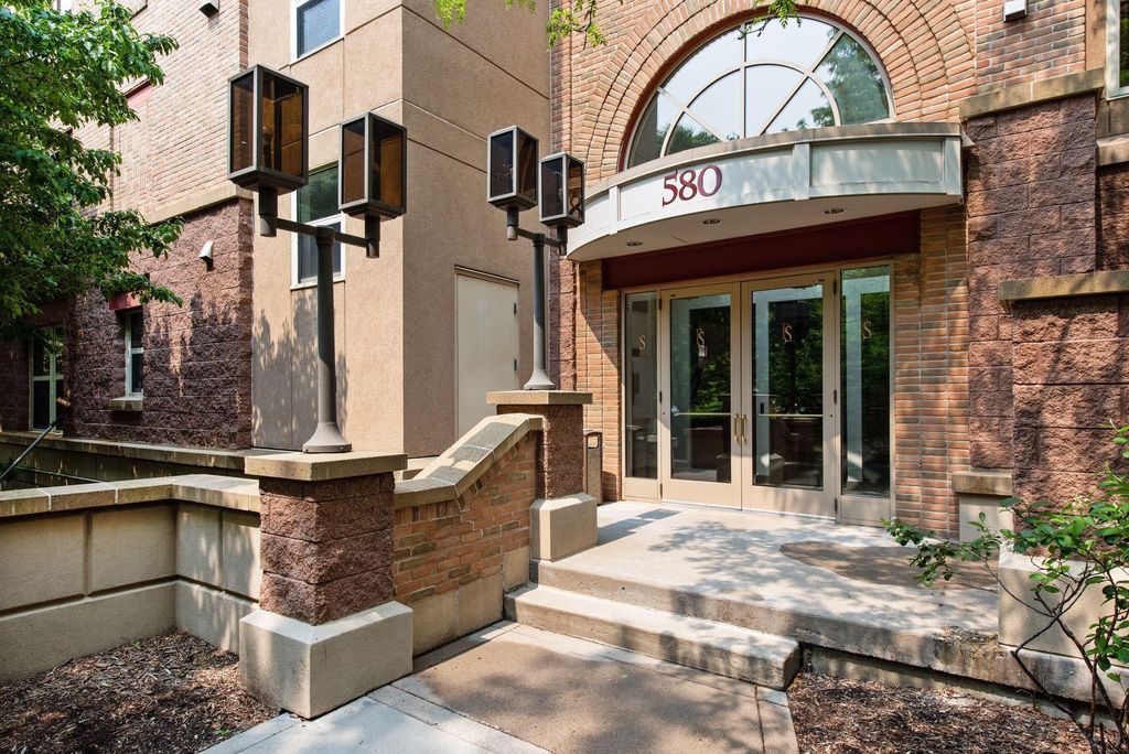580 N 2nd Street 300, Minneapolis, MN 55401