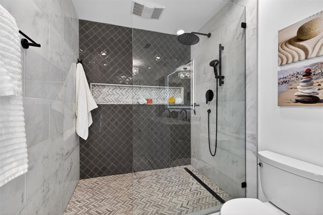 303 ROEBLING ROAD S, Belleair, FL 33756