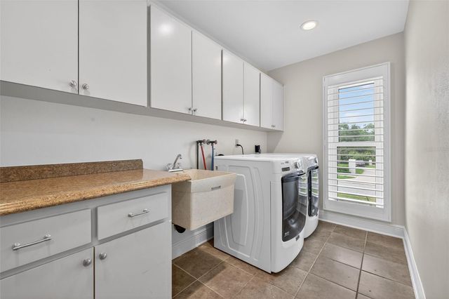 303 ROEBLING ROAD S, Belleair, FL 33756