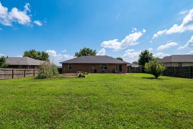 2409 W Colton Avenue, Ozark, MO 65721