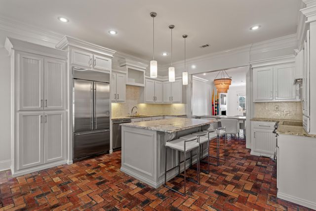 8 Sunset Hill, Hattiesburg, MS 39402