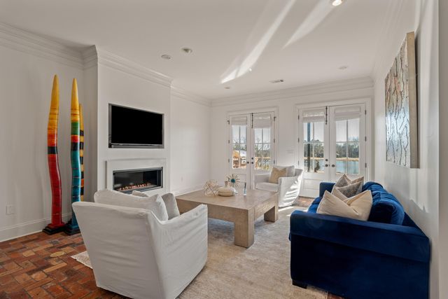 8 Sunset Hill, Hattiesburg, MS 39402