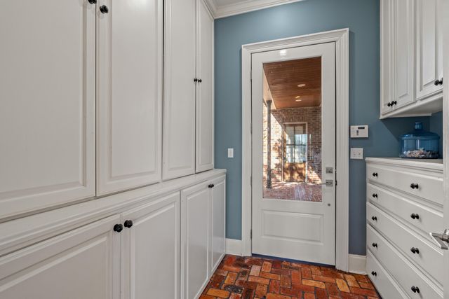 8 Sunset Hill, Hattiesburg, MS 39402