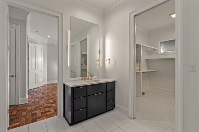 8 Sunset Hill, Hattiesburg, MS 39402